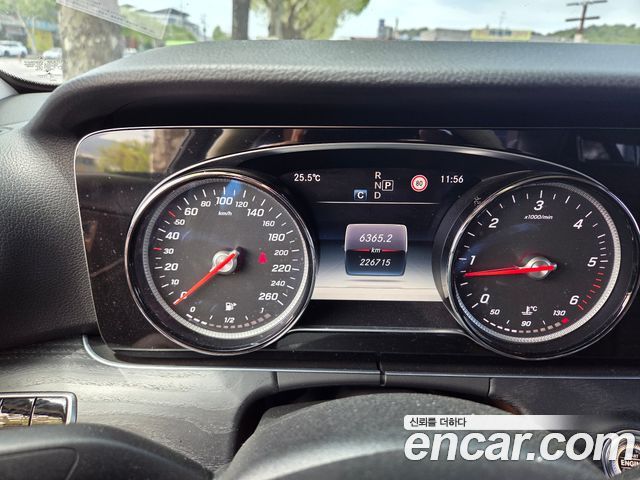 Mercedes-Benz E-Class E220d Avantgarde