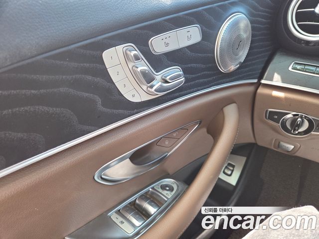 Mercedes-Benz E-Class E220d Avantgarde