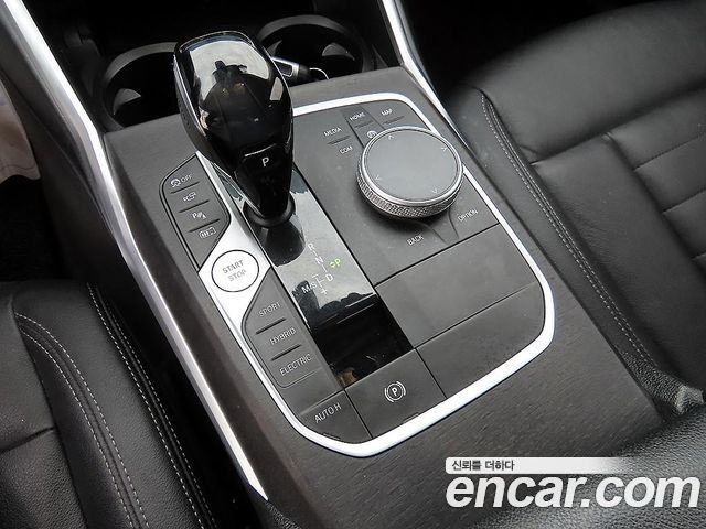 BMW 3-Series 330e Luxury