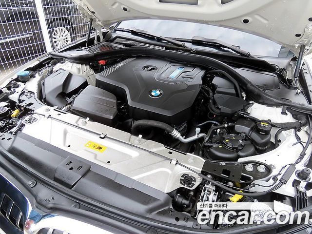 BMW 3-Series 330e Luxury