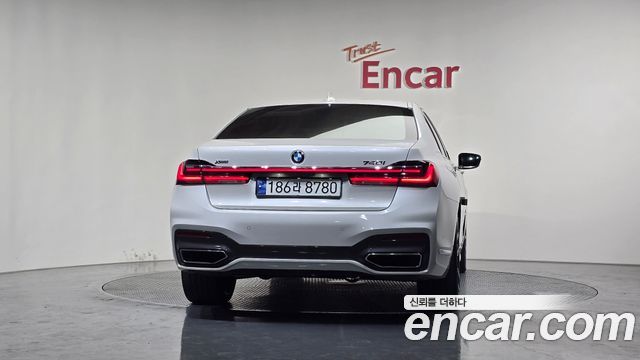 BMW 7-Series 740i M Sport