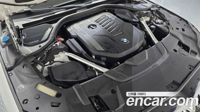 BMW 7-Series 740i M Sport