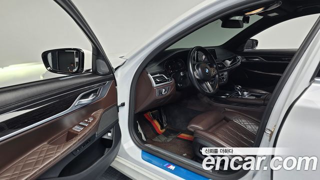 BMW 7-Series 740i M Sport