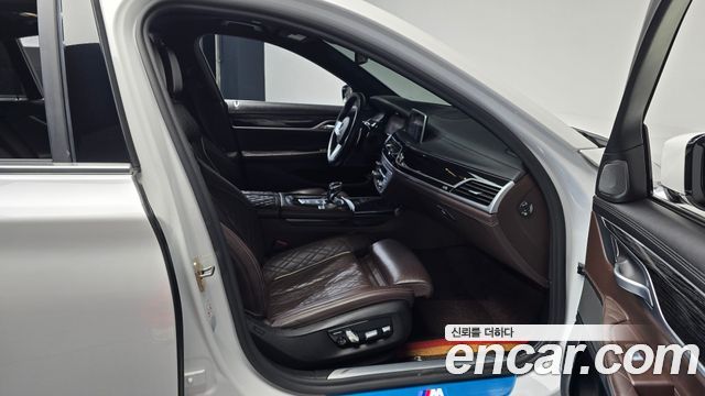 BMW 7-Series 740i M Sport