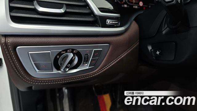 BMW 7-Series 740i M Sport