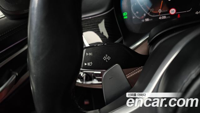 BMW 7-Series 740i M Sport