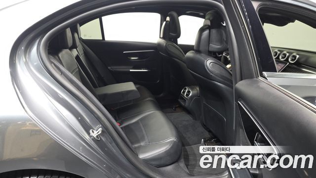 Mercedes-Benz C-Class C200 4MATIC Avantgarde