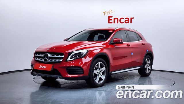 Mercedes-Benz GLA-Class GLA220