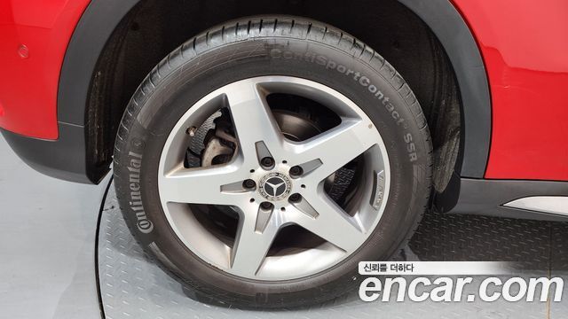 Mercedes-Benz GLA-Class GLA220
