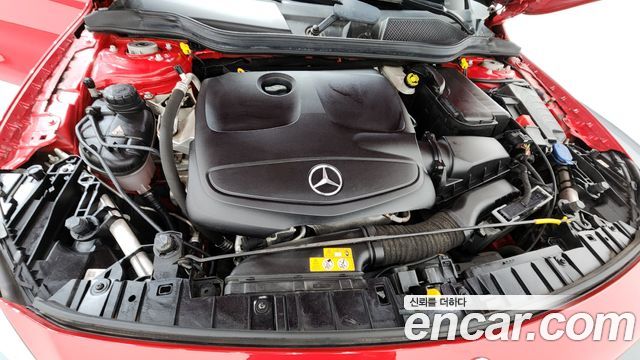 Mercedes-Benz GLA-Class GLA220