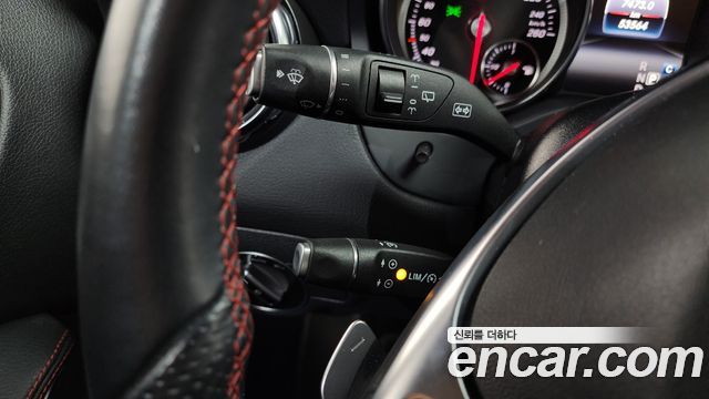 Mercedes-Benz GLA-Class GLA220