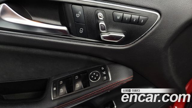 Mercedes-Benz GLA-Class GLA220
