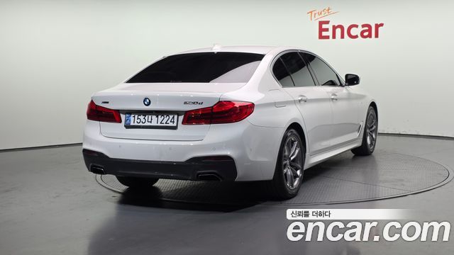BMW 5-Series 520d xDrive M Sport Package Plus