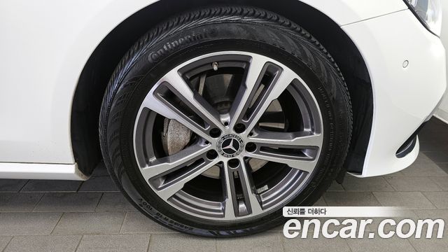 Mercedes-Benz E-Class E350 4MATIC Avantgarde