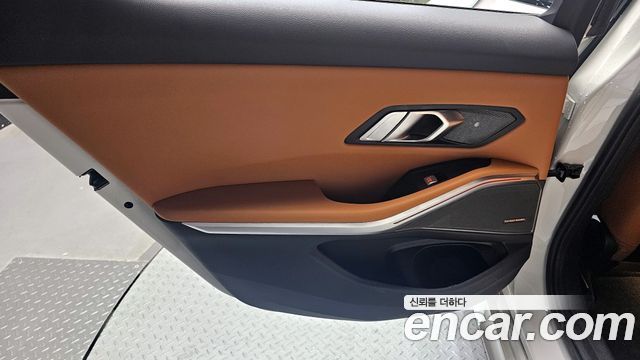 BMW 3-Series 320i M Sport