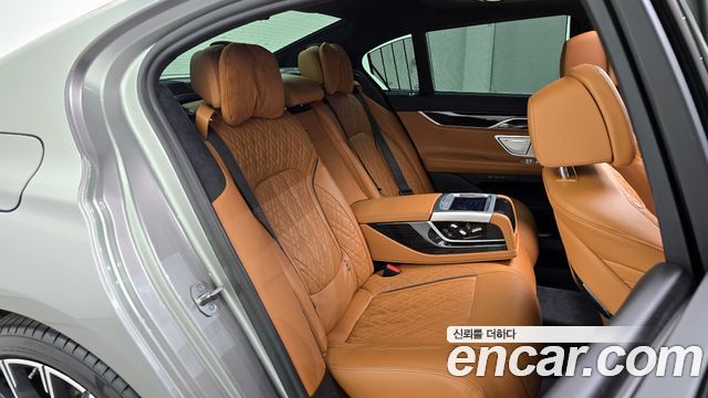 BMW 7-Series 730d xDrive M Sport