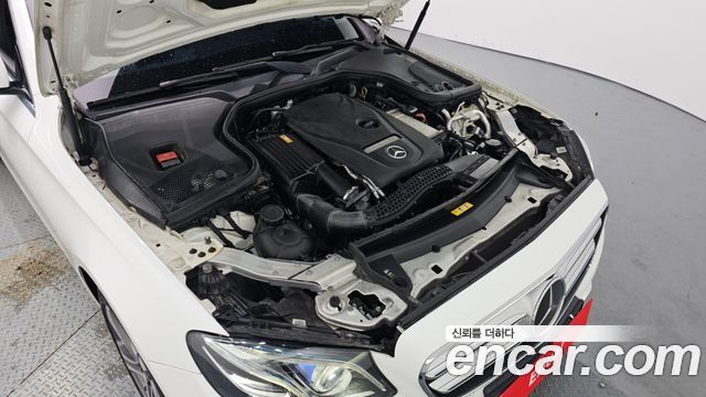 Mercedes-Benz E-Class E300 AV Intelligent Drive