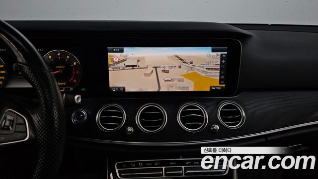 Mercedes-Benz E-Class E300 AV Intelligent Drive
