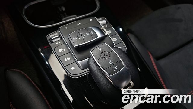 Mercedes-Benz CLA-Class CLA250 4MATIC