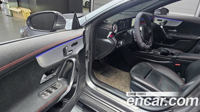 Mercedes-Benz CLA-Class CLA250 4MATIC