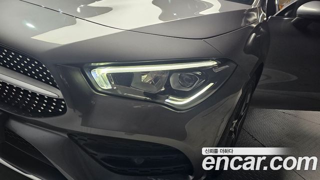 Mercedes-Benz CLA-Class CLA250 4MATIC