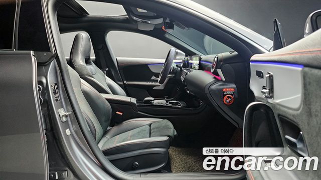 Mercedes-Benz CLA-Class CLA250 4MATIC