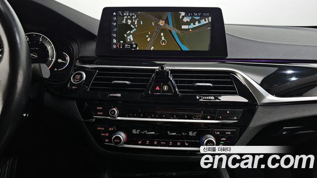 BMW 5-Series 520d Luxury Special Edition