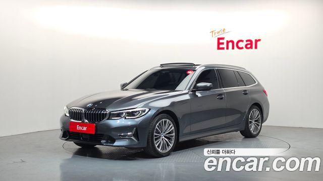 BMW 3-Series 320i Touring Luxury