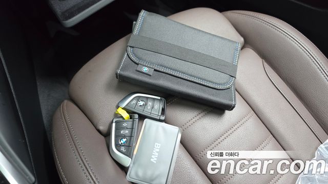 BMW 3-Series 320i Touring Luxury