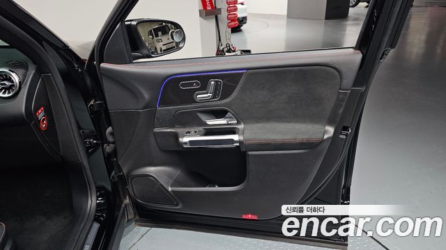 Mercedes-Benz GLB-Class GLB250 4MATIC