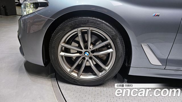 BMW 5-Series 520d M Sport Package Plus