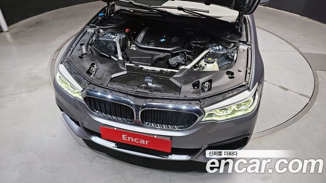 BMW 5-Series 520d M Sport Package Plus