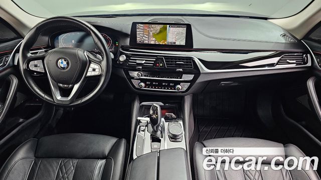 BMW 5-Series 520d xDrive Luxury Plus
