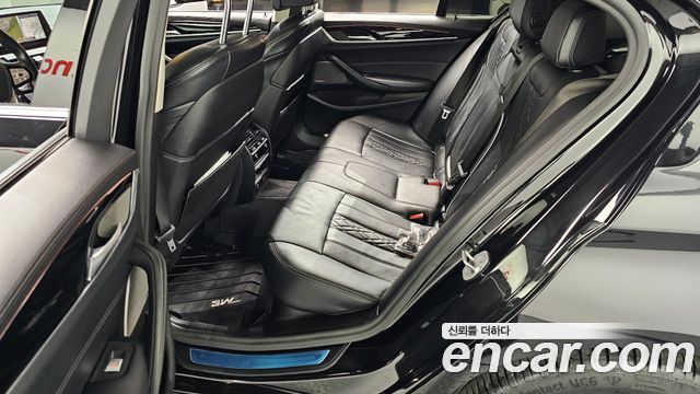 BMW 5-Series 520d xDrive Luxury Plus