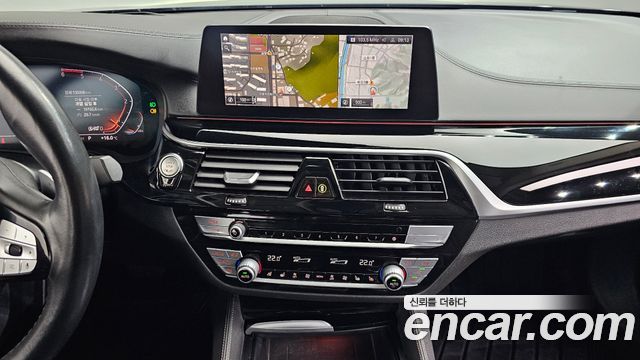 BMW 5-Series 520d xDrive Luxury Plus