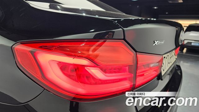 BMW 5-Series 520d xDrive Luxury Plus