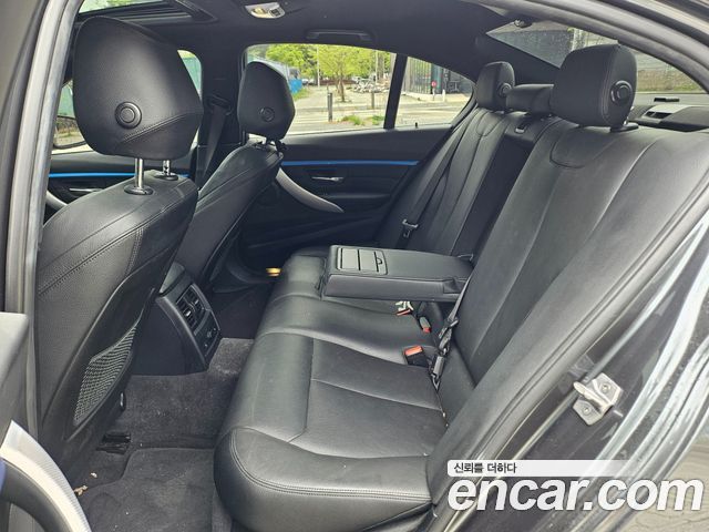 BMW 3-Series 330i M Sport
