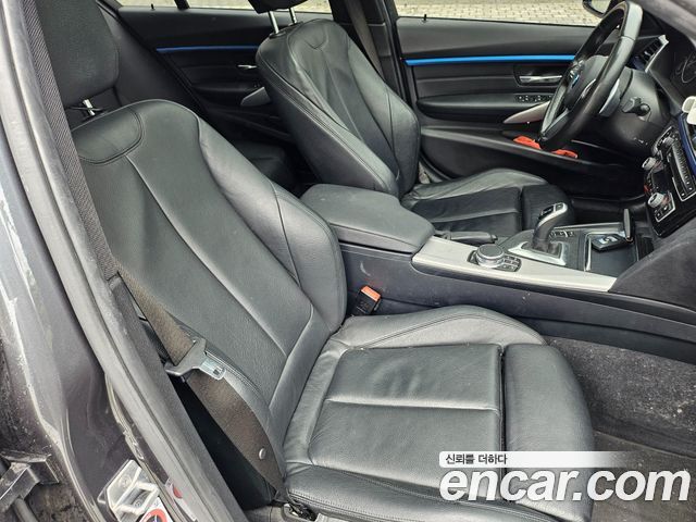 BMW 3-Series 330i M Sport
