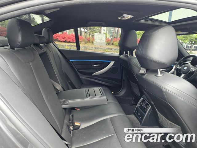 BMW 3-Series 330i M Sport