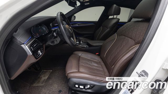 BMW 5-Series 523d M Sport