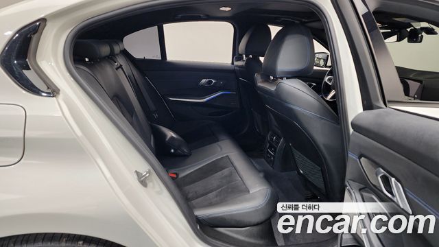 BMW 3-Series 320i M Sport