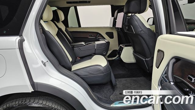 Land Rover Range Rover P530 Autobiography Long Wheel Base