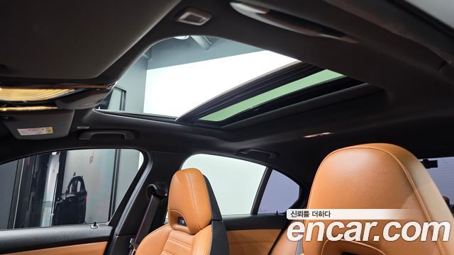 BMW 3-Series M340i Performance