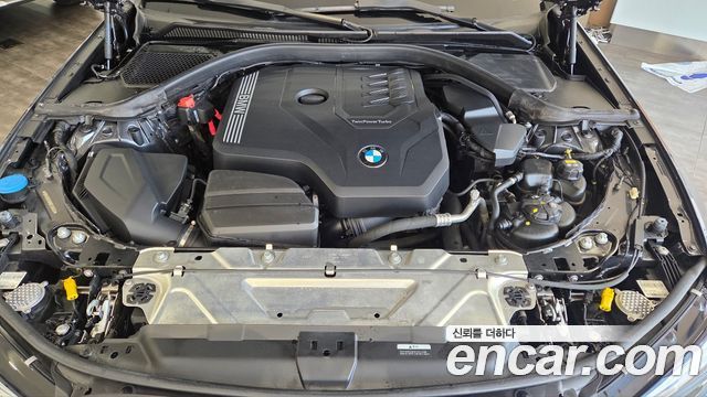 BMW 3-Series 320i