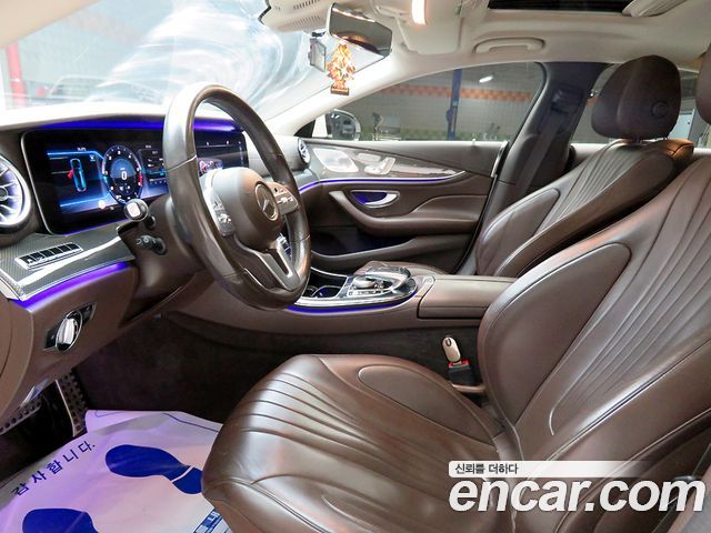 Mercedes-Benz CLS-Class CLS300d AMG Line