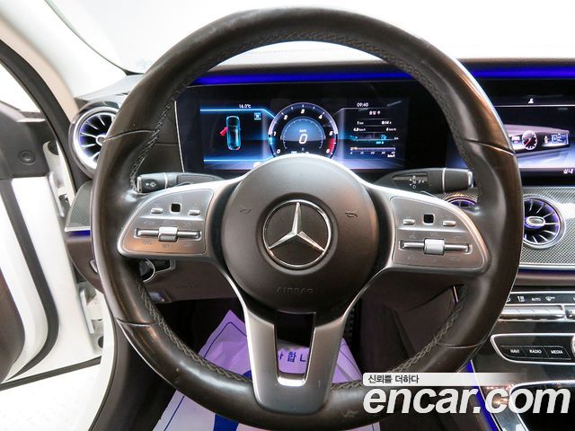 Mercedes-Benz CLS-Class CLS300d AMG Line