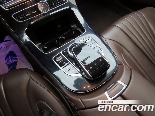 Mercedes-Benz CLS-Class CLS300d AMG Line
