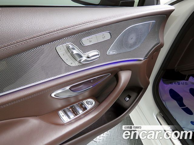 Mercedes-Benz CLS-Class CLS300d AMG Line