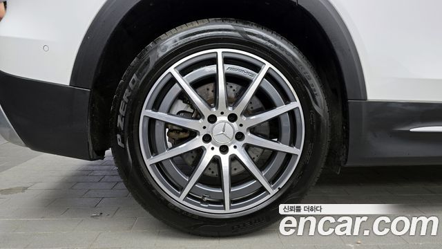 Mercedes-Benz GLB-Class AMG GLB35 4MATIC