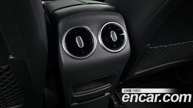 Mercedes-Benz GLB-Class AMG GLB35 4MATIC